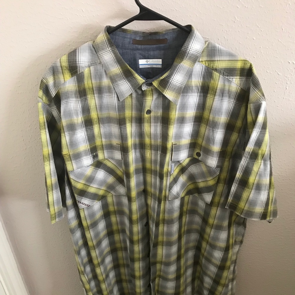 Columbia short sleeve button down shirt - XXL